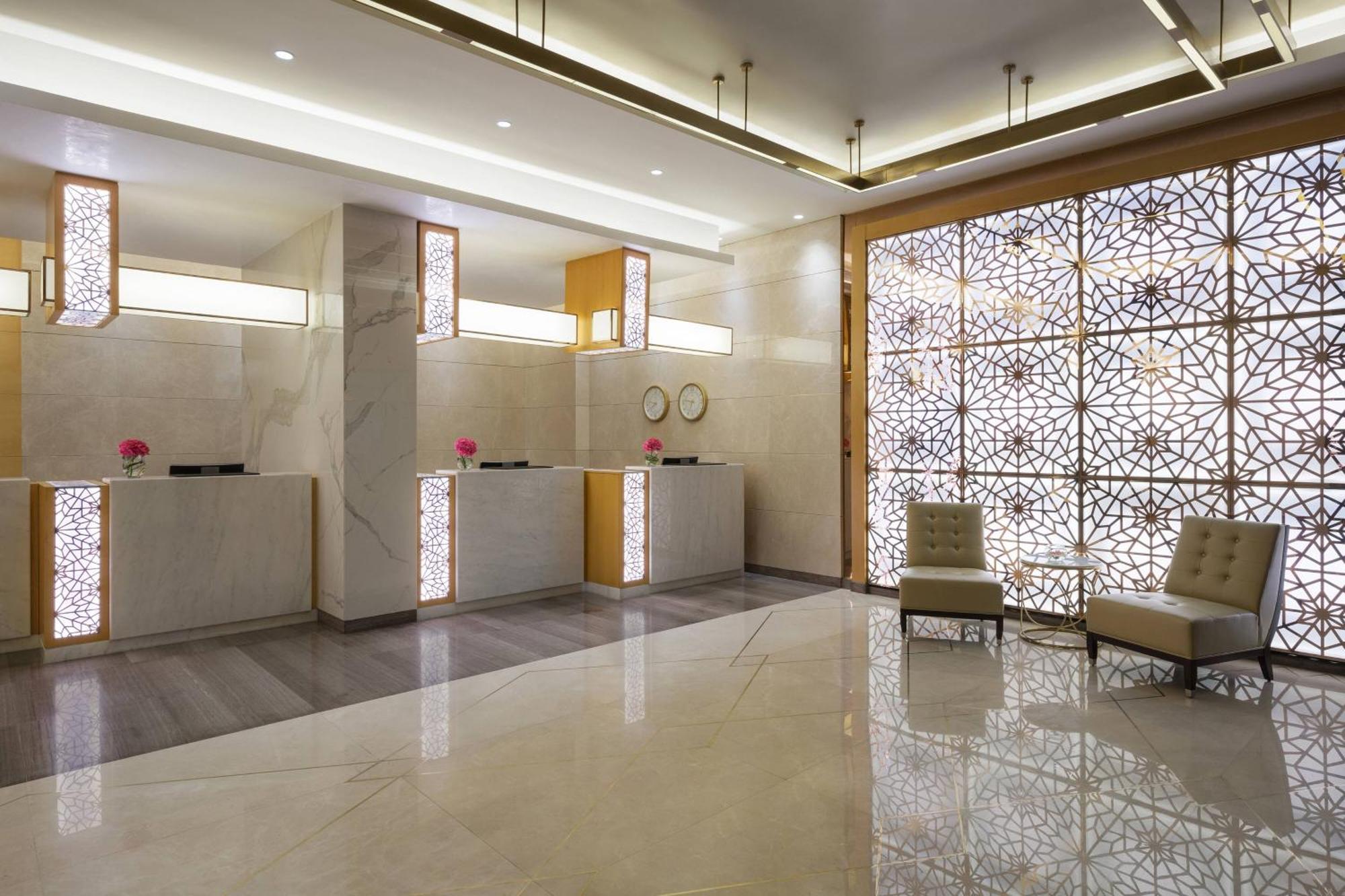 Sheraton Makkah Jabal Al Kaaba Hotel Mekka Kültér fotó The lobby of the hotel
