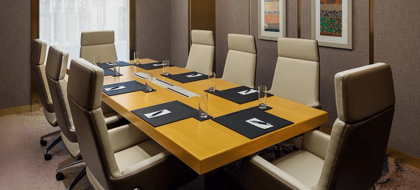 Sheraton Makkah Jabal Al Kaaba Hotel Mekka Kültér fotó A boardroom table